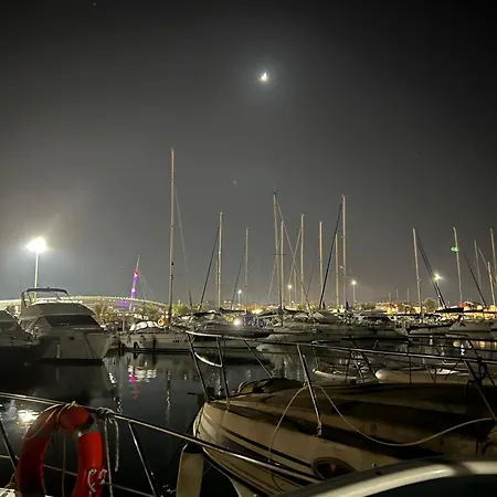 بوتيل Adriatic Prestige Yacht بيسكارا